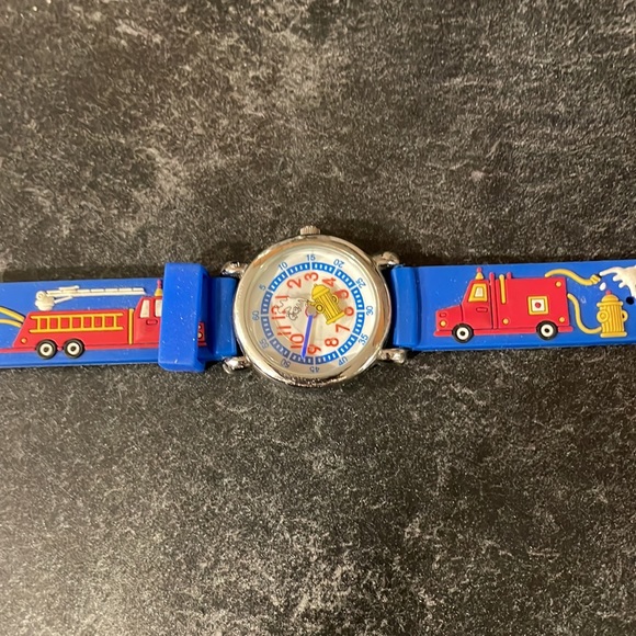 🔥 5/$25 - Firetruck themed watch - Picture 4 of 5